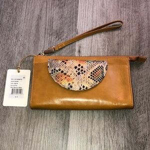 Hobo Zenith 2PC Leather Wristlet & Card Wallet Color Natural & Snakeskin NWT